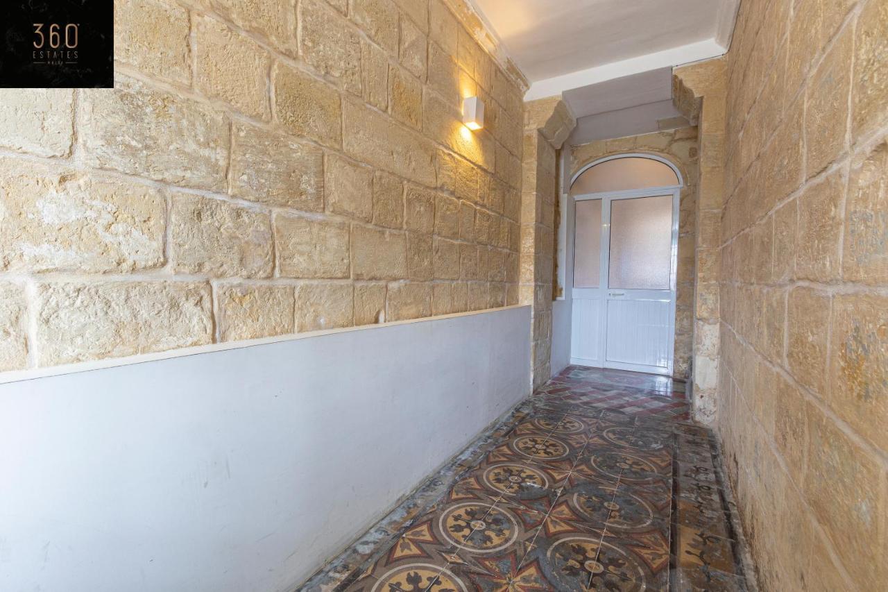 Seafront - Top Location, Top Floor With Wifi & Ac By 360 Estates Valletta Exterior foto